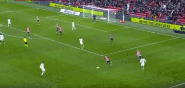 瑞奇·韩德森在季后赛的出垒率极高，被认为是球队夺冠的发动机