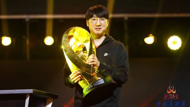 防守更是中 防守更是中